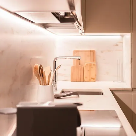 Flh Chiado Stylish Flat شقة *