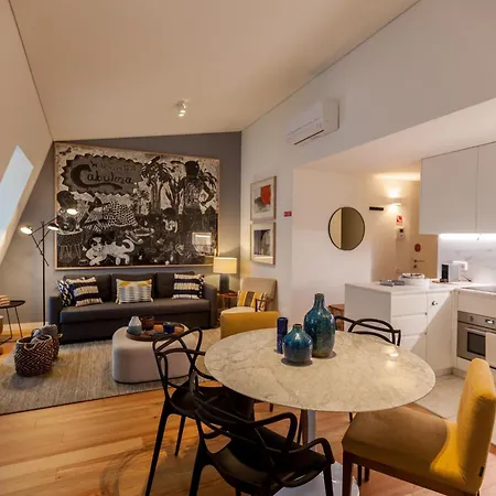 Flh Chiado Stylish Flat Lägenhet